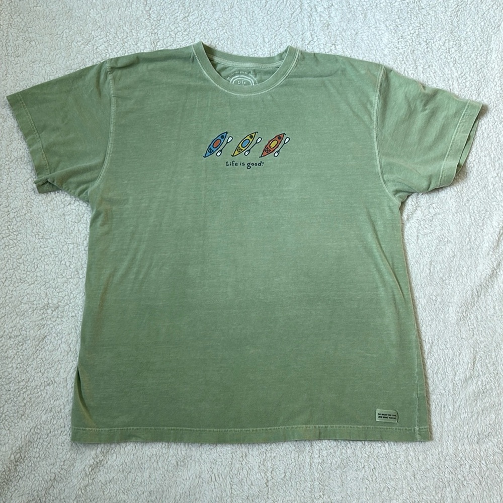 Life Is Good XL Green Tee Shirt - Kayaks